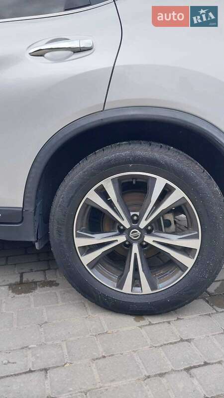 Позашляховик / Кросовер Nissan Rogue 2017 в Хмельницькому