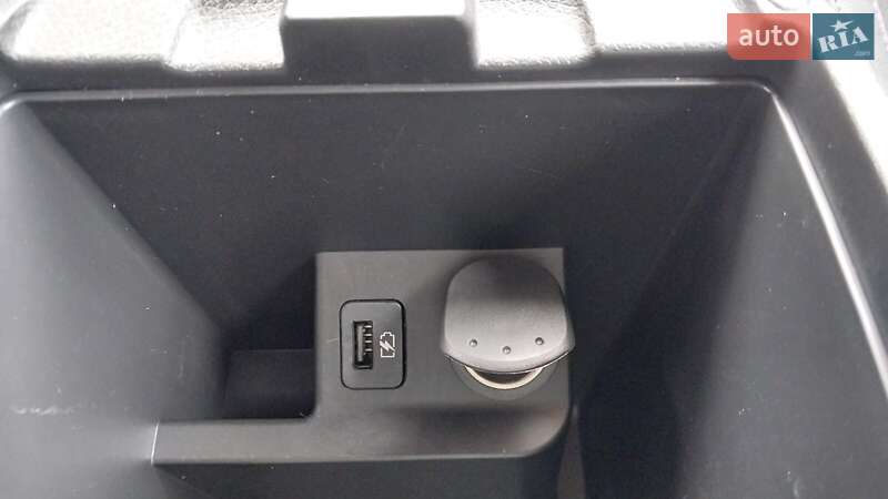 Позашляховик / Кросовер Nissan Rogue 2017 в Хмельницькому