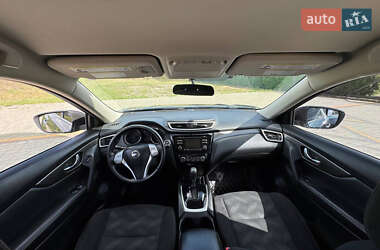 Внедорожник / Кроссовер Nissan Rogue 2014 в 