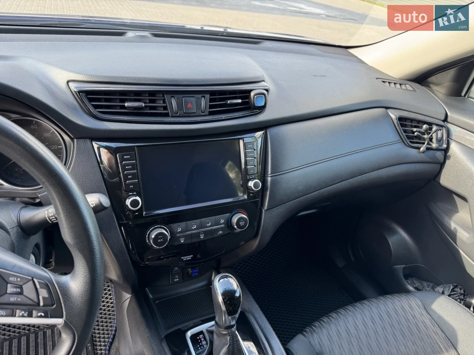 2017 Nissan Rogue - мініатюра 11