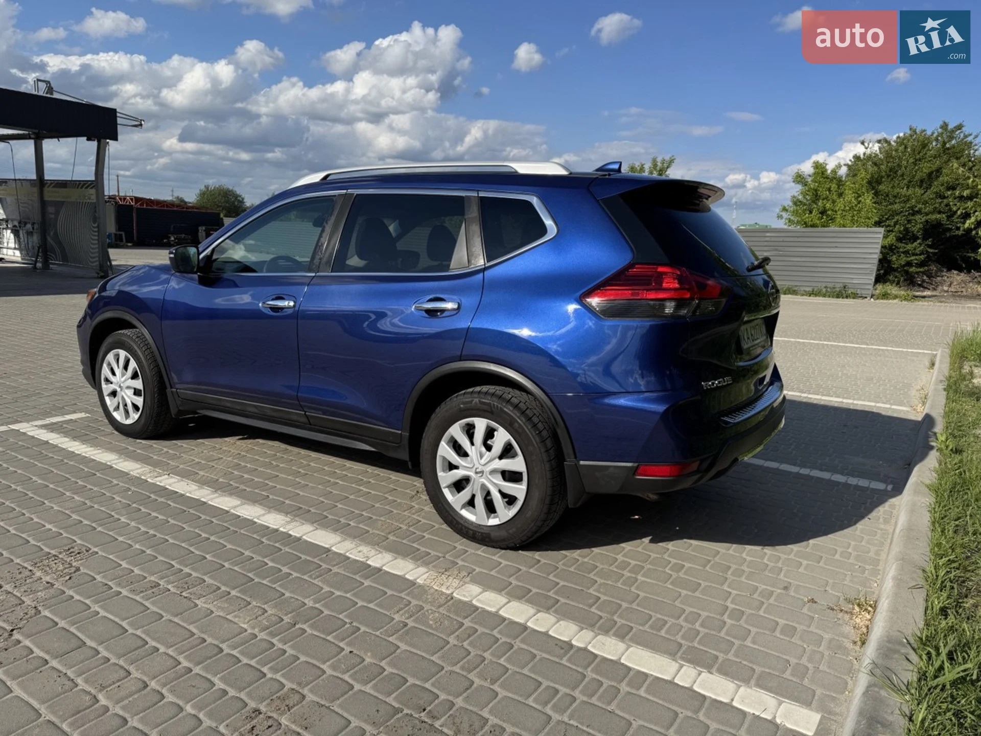 2017 Nissan Rogue - мініатюра 8