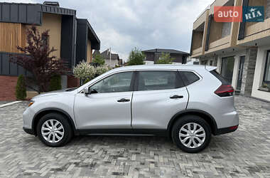 Внедорожник / Кроссовер Nissan Rogue 2018 в 