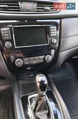Внедорожник / Кроссовер Nissan Rogue 2019 в 