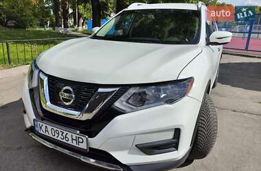 Внедорожник / Кроссовер Nissan Rogue 2019 в 