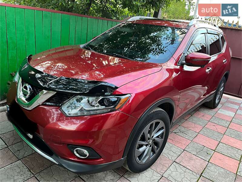 Позашляховик / Кросовер Nissan Rogue 2016 в Чернігові