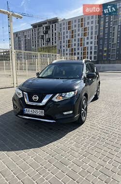 Внедорожник / Кроссовер Nissan Rogue 2017 в Харькове