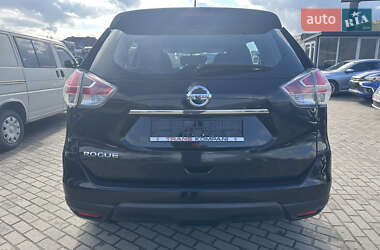 Внедорожник / Кроссовер Nissan Rogue 2015 в 