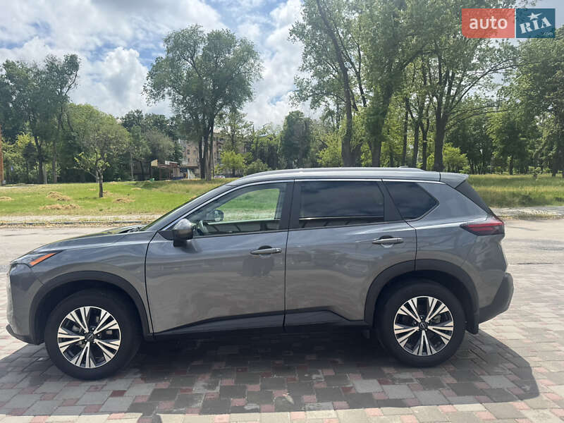 Позашляховик / Кросовер Nissan Rogue 2022 в Запоріжжі