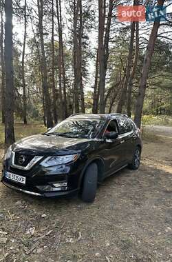 Внедорожник / Кроссовер Nissan Rogue 2019 в Каменском