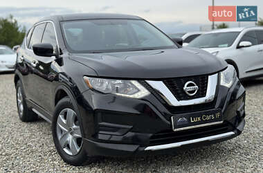 Внедорожник / Кроссовер Nissan Rogue 2016 в Ивано-Франковске
