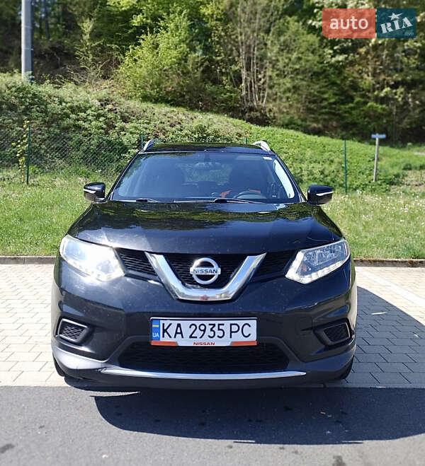 Позашляховик / Кросовер Nissan Rogue 2014 в Києві