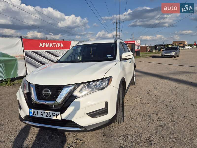 Внедорожник / Кроссовер Nissan Rogue 2018 в Виннице
