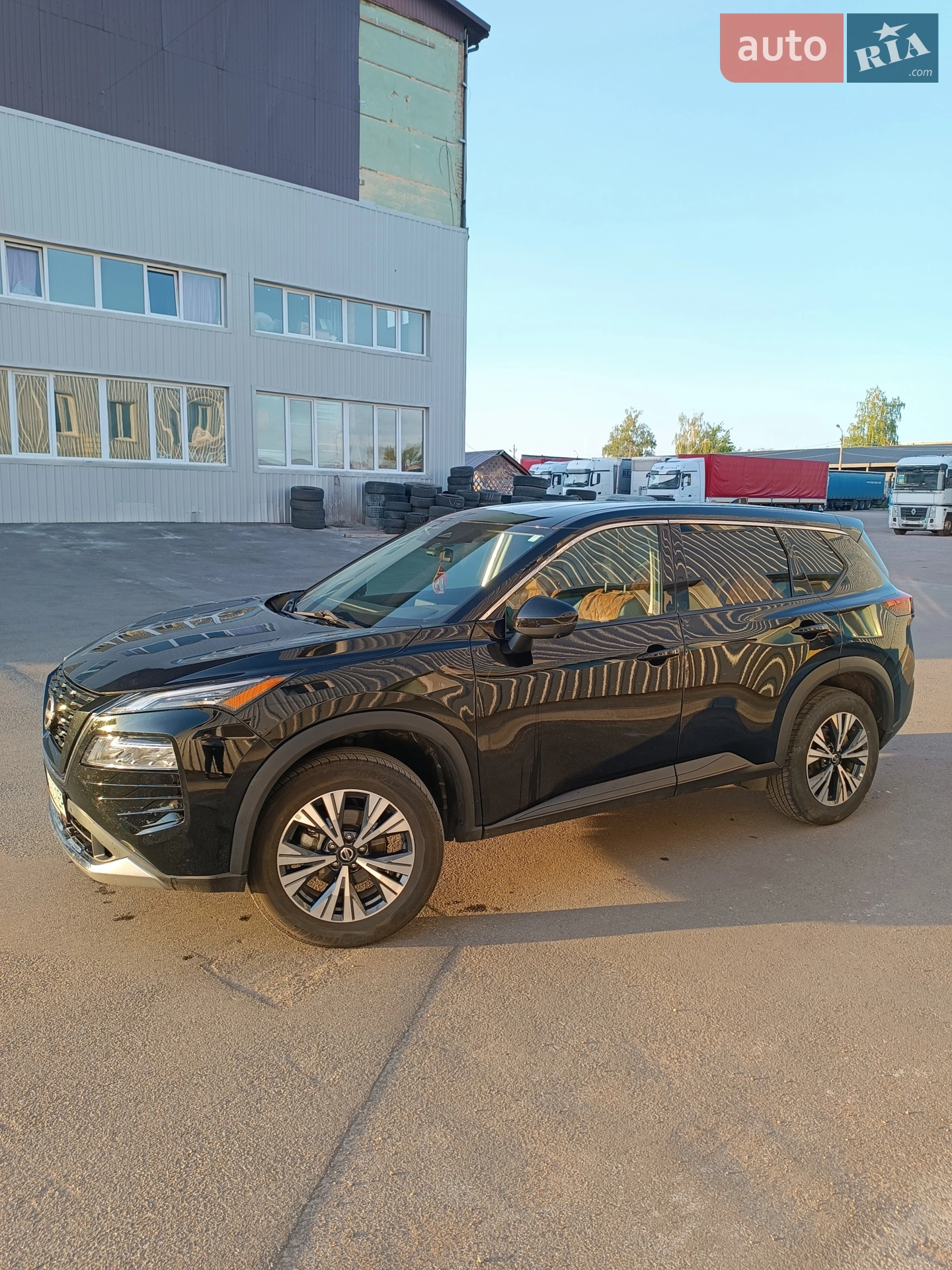2021 Nissan Rogue - мініатюра 4