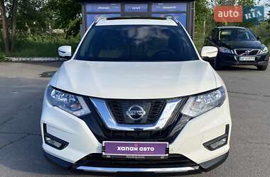 Позашляховик / Кросовер Nissan Rogue 2017 в 