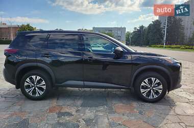 Внедорожник / Кроссовер Nissan Rogue 2021 в 