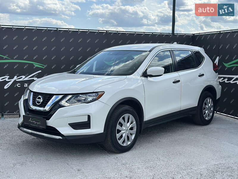 Позашляховик / Кросовер Nissan Rogue 2016 в 