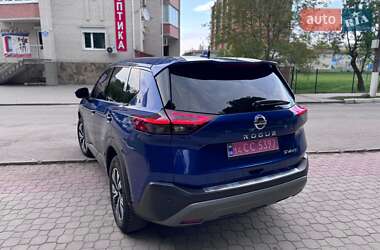 Внедорожник / Кроссовер Nissan Rogue 2020 в 