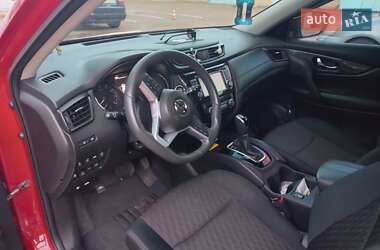 Позашляховик / Кросовер Nissan Rogue 2017 в 
