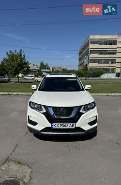 Внедорожник / Кроссовер Nissan Rogue 2018 в Харькове