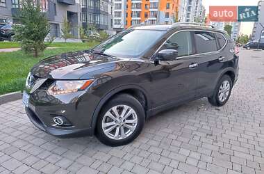 Внедорожник / Кроссовер Nissan Rogue 2016 в Ивано-Франковске