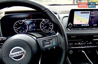Внедорожник / Кроссовер Nissan Rogue 2021 в 