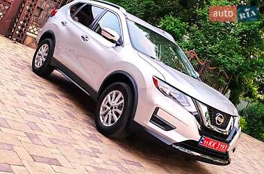 Позашляховик / Кросовер Nissan Rogue 2018 в 