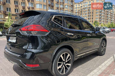 Позашляховик / Кросовер Nissan Rogue 2017 в 
