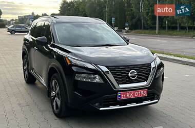 Внедорожник / Кроссовер Nissan Rogue 2021 в 