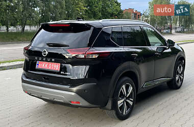 Внедорожник / Кроссовер Nissan Rogue 2021 в 