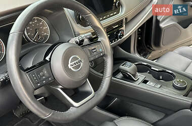 Внедорожник / Кроссовер Nissan Rogue 2021 в 