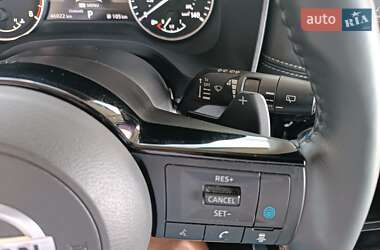Внедорожник / Кроссовер Nissan Rogue 2022 в 