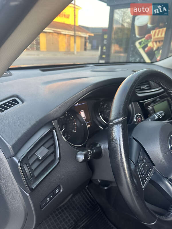 Позашляховик / Кросовер Nissan Rogue 2018 в Полонному