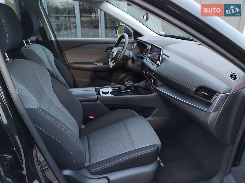 Внедорожник / Кроссовер Nissan Rogue 2021 в Львове