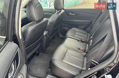 Внедорожник / Кроссовер Nissan Rogue 2017 в 