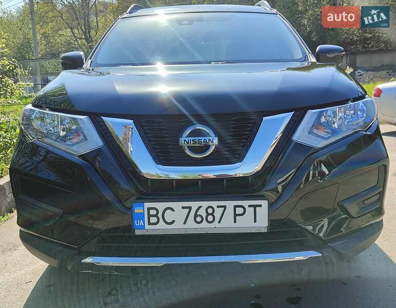 Внедорожник / Кроссовер Nissan Rogue 2018 в Львове
