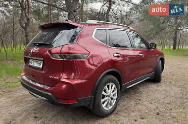 Позашляховик / Кросовер Nissan Rogue 2018 в 