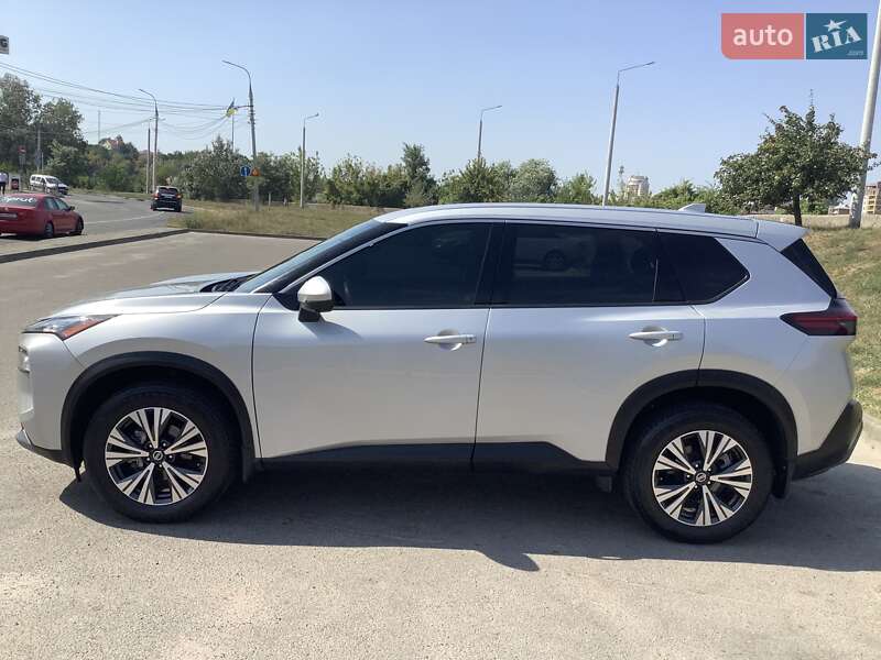 Позашляховик / Кросовер Nissan Rogue 2021 в Вінниці