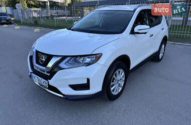 Позашляховик / Кросовер Nissan Rogue 2018 в 
