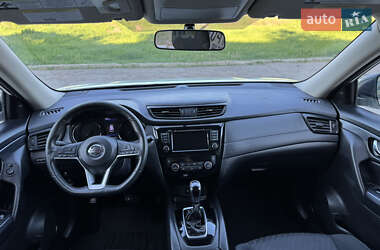 Позашляховик / Кросовер Nissan Rogue 2018 в 