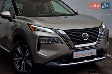 Внедорожник / Кроссовер Nissan Rogue 2021 в 