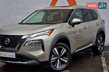 Внедорожник / Кроссовер Nissan Rogue 2021 в 