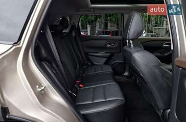 Внедорожник / Кроссовер Nissan Rogue 2021 в 