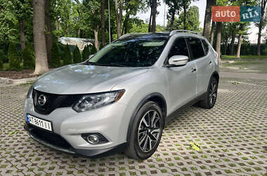 Внедорожник / Кроссовер Nissan Rogue 2015 в 