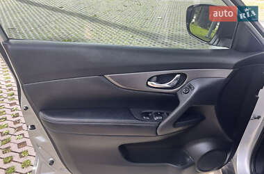 Внедорожник / Кроссовер Nissan Rogue 2015 в 