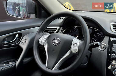 Внедорожник / Кроссовер Nissan Rogue 2016 в 