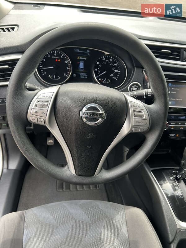 Позашляховик / Кросовер Nissan Rogue 2015 в Кривому Розі