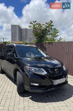 Внедорожник / Кроссовер Nissan Rogue 2019 в 