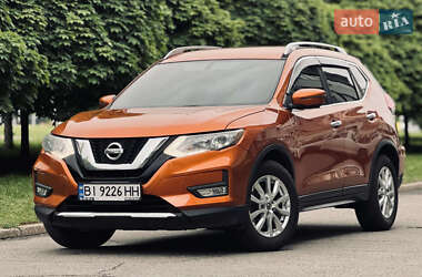 Позашляховик / Кросовер Nissan Rogue 2016 в Полтаві