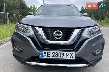 Внедорожник / Кроссовер Nissan Rogue 2016 в Львове