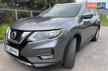 Позашляховик / Кросовер Nissan Rogue 2016 в 